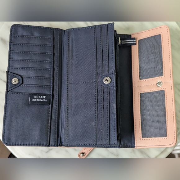 NWOT Nautica Money Manager RFID Wallet in pink and navy - never used - Picture 6 of 16